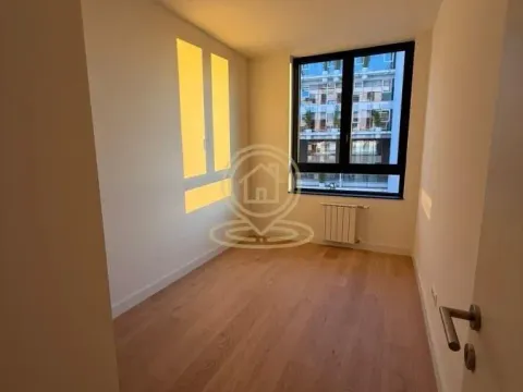 Izdavanje, trosoban stan, 71m², Savski Venac, Beograd - image 22