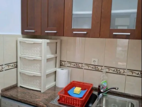 Izdavanje, dvosoban stan, 77m², Centar, Tivat - image 7