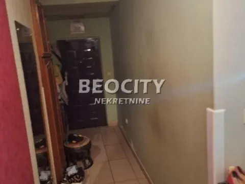 Prodaja, četvorosoban stan, 85m², Centar, Novi Sad - image 9