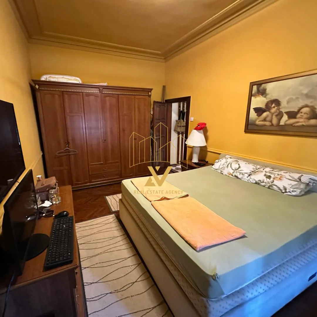 Prodaja, jednosoban stan, 70m², Centar, Podgorica