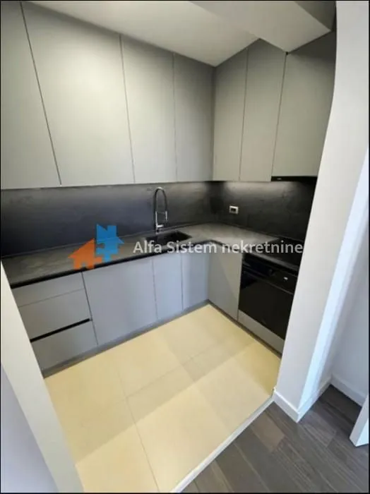 Izdavanje, dvosoban stan, 53m², Sarajevska, Beograd