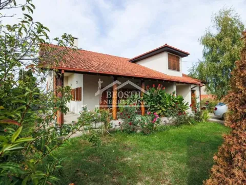 Sale, house, 282m², Palilula Sve Podlokacije, Beograd - image 19