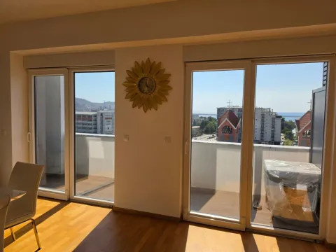 Prodaja, jednosoban stan, 57m², Centar, Bar - image 2