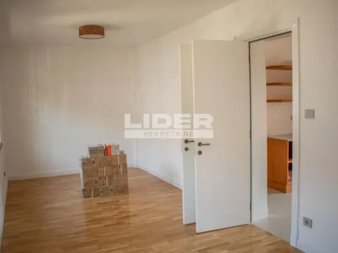 Izdavanje, kuća, 145m², Zemun Gornji Grad, Zemun Sve Podlokacije - image 13