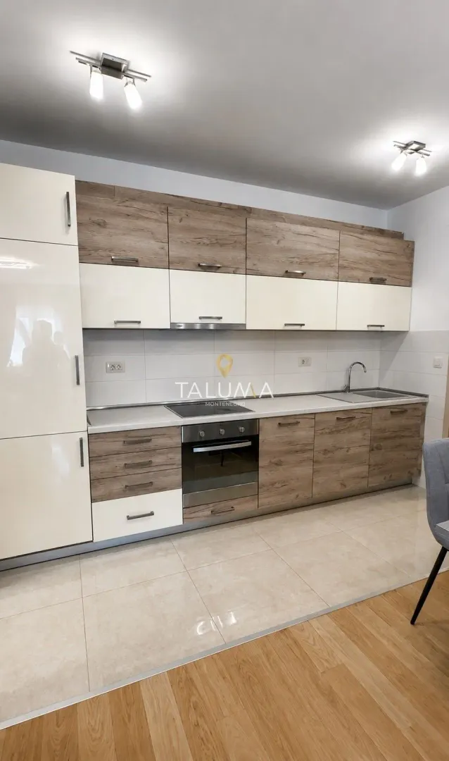 Rent, two bedroom apartment, 71m², City Kvart, Podgorica