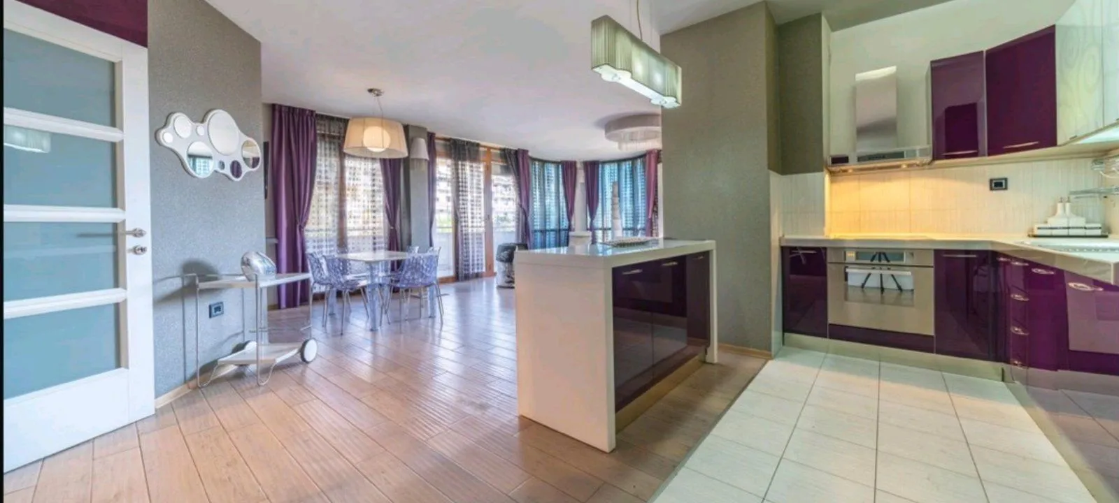 Izdavanje, trosoban stan, 140m², Preko Morače, Podgorica