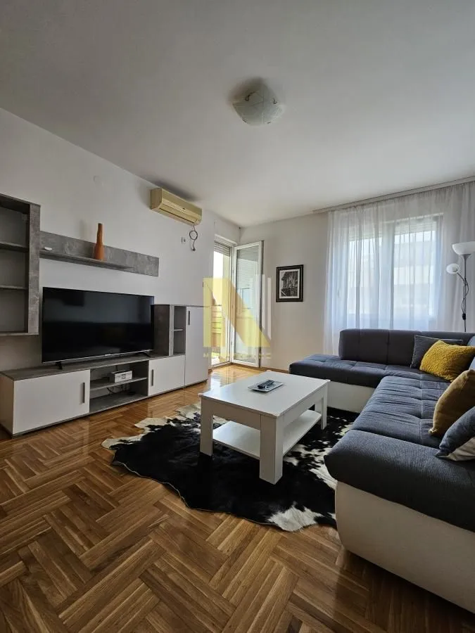 Rent, one bedroom apartment, 41m², Bulevar patrijarha Pavla, Novi Sad Sve Podlokacije
