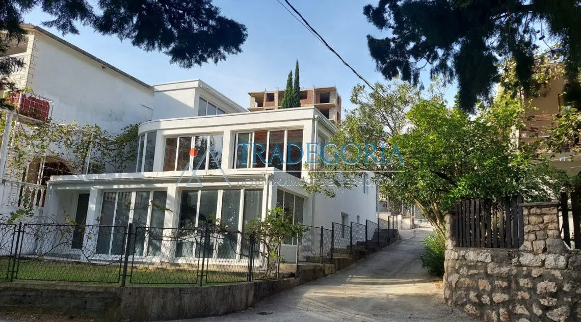 Prodaja, kuća, 224m², Sutomore, Bar