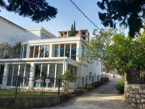 Prodaja, kuća, 224m², Sutomore, Bar