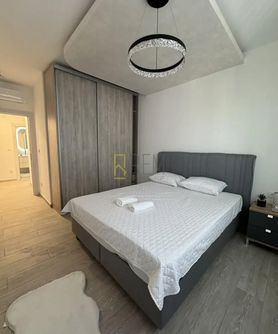 Sale, two bedroom apartment, 75m², Bečići, Budva
