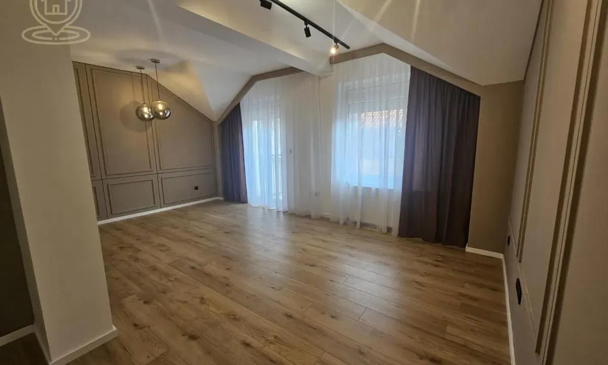 Prodaja, trosoban stan, 58m², Centar, Novi Sad
