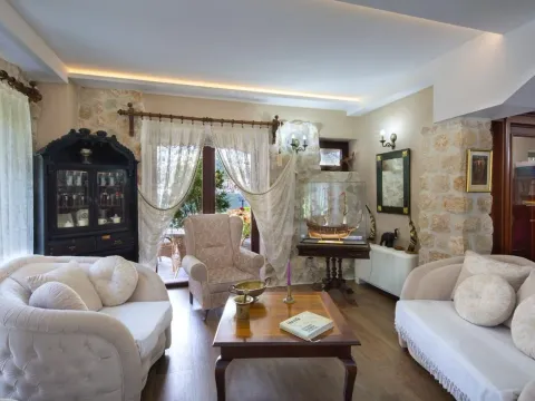 Prodaja, kuća, 690m², Prčanj, Kotor - image 24