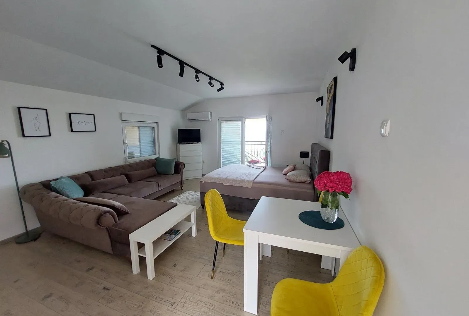 Izdavanje, garsonjera, 35m², Podi, Herceg Novi