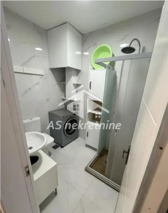 Izdavanje, trosoban stan, 54m², Trošarina, Voždovac Sve Podlokacije