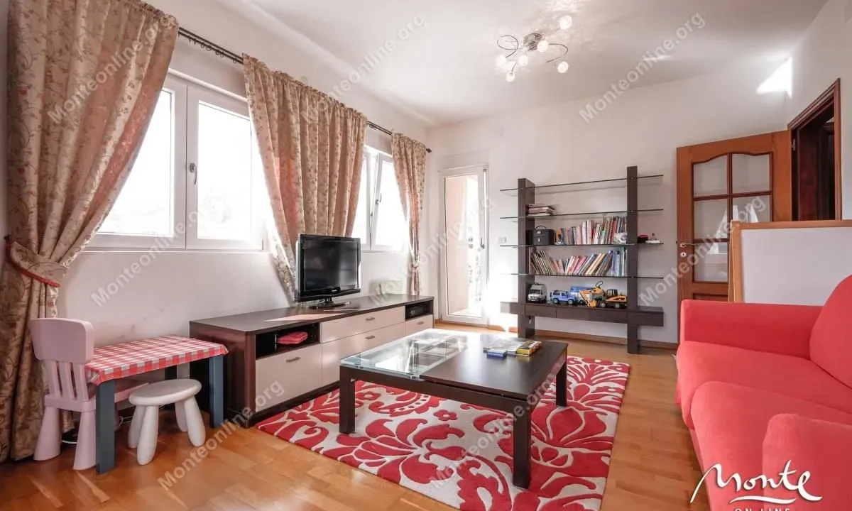 Prodaja, jednosoban stan, 64m², Budva, Crna Gora