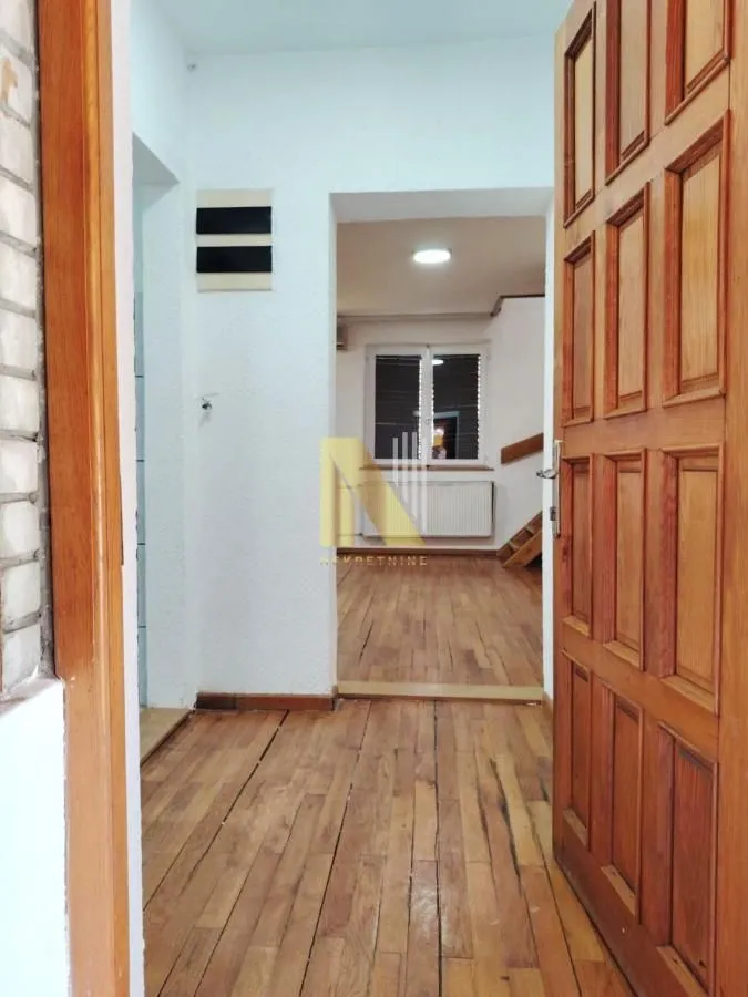 Rent, office space, 80m², Centar, Novi Sad