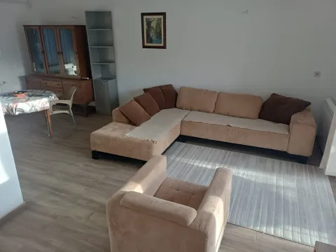Rent, two bedroom apartment, 60m², Zelenika, Herceg Novi - image 4
