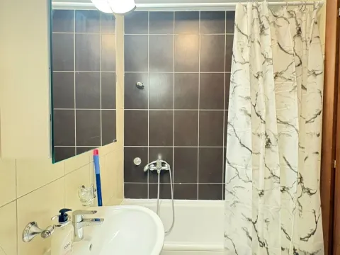 Rent, two bedroom apartment, 60m², City Kvart, Podgorica - image 13