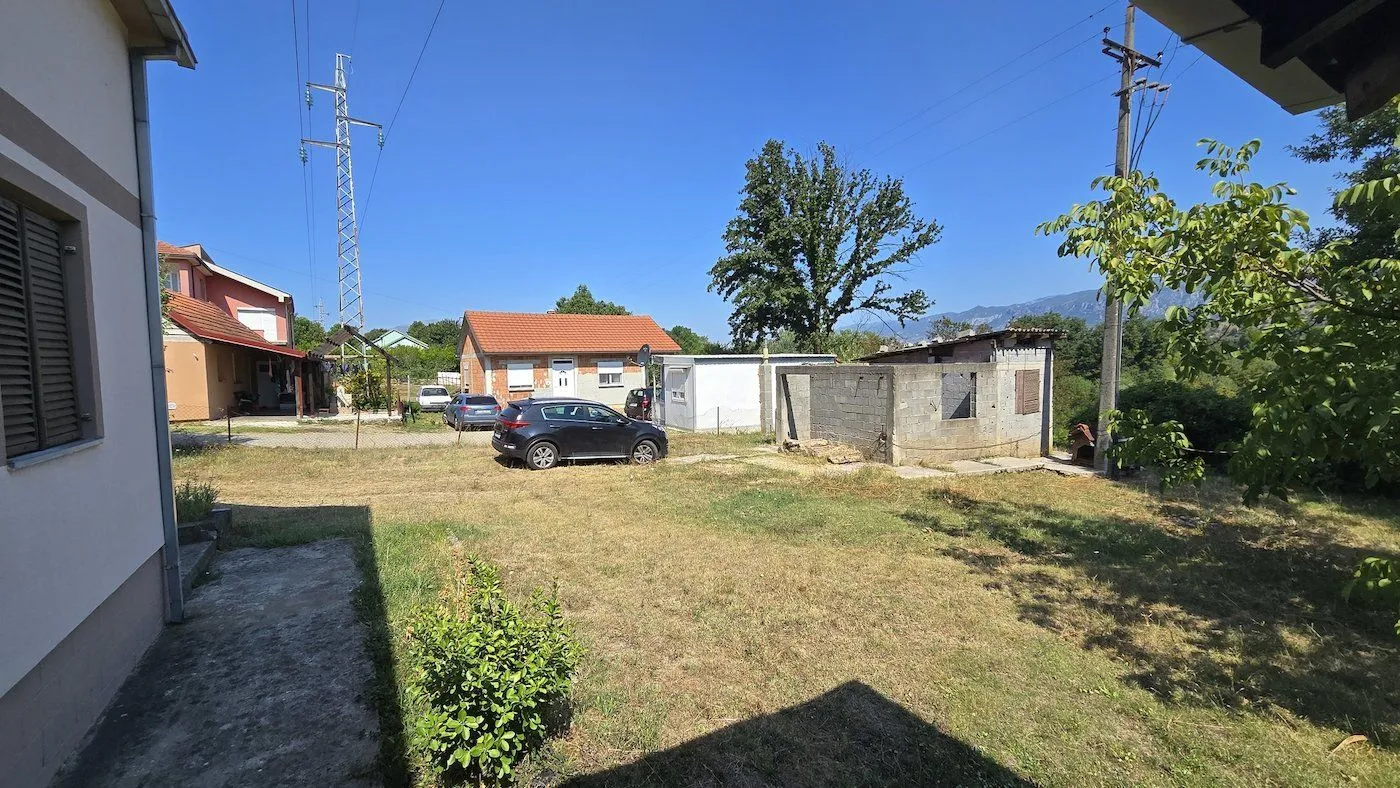 Prodaja, kuća, 236m², Velje Brdo, Podgorica