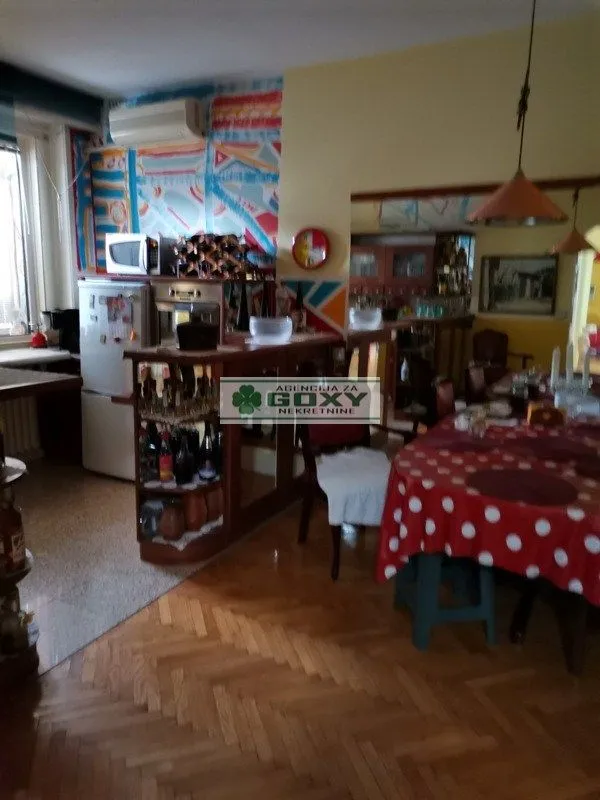 Sale, three bedroom apartment, 105m², Vračar Sve Podlokacije, Beograd