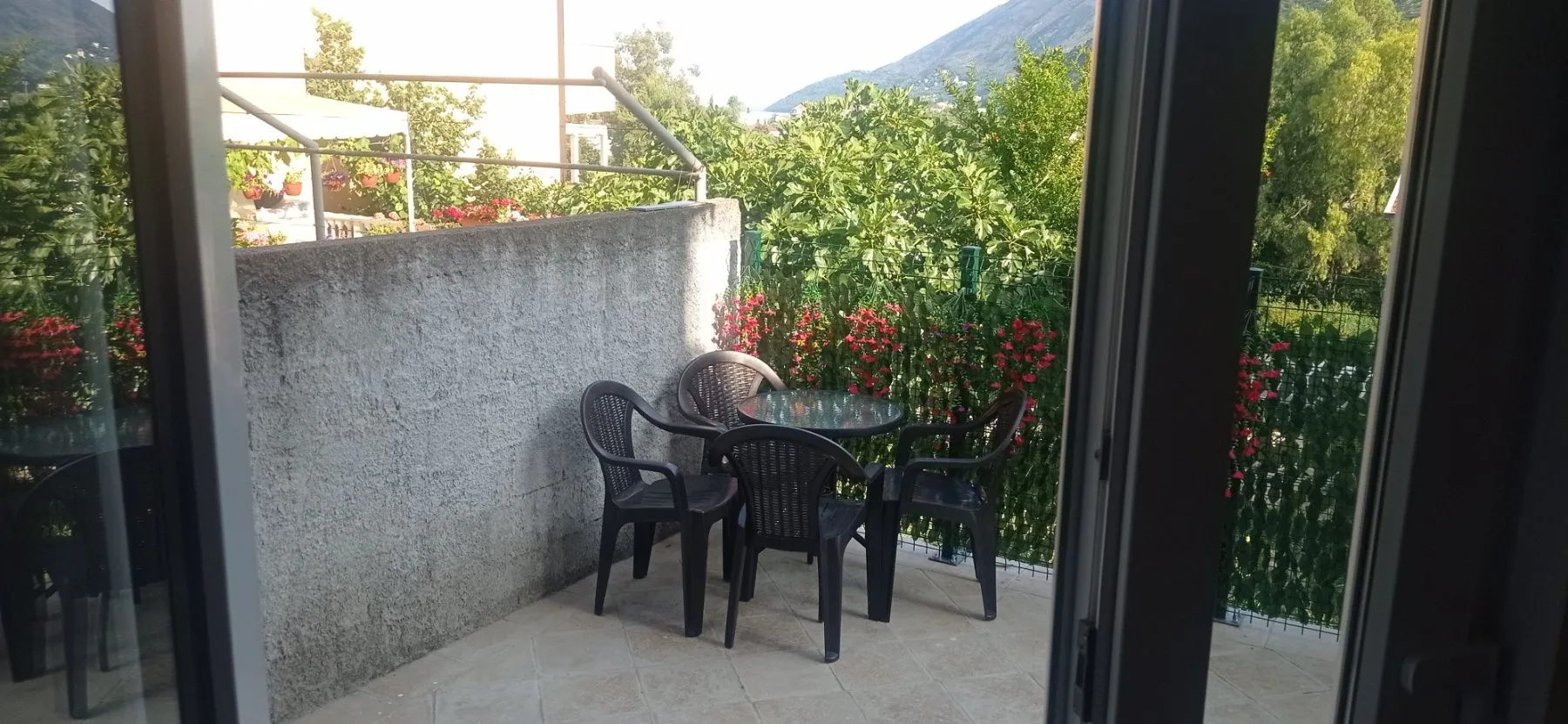 Izdavanje, jednosoban stan, 30m², Igalo, Herceg Novi
