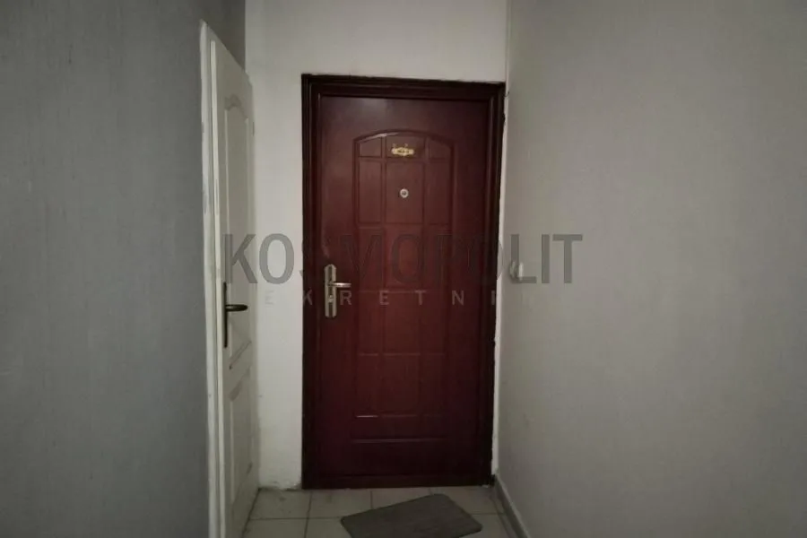 Prodaja, stan, 82m², Kneževac, Beograd