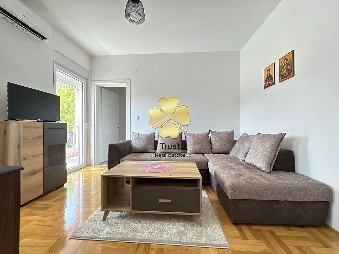 Izdavanje, dvosoban stan, 60m², Konik, Podgorica