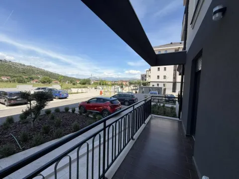 Rent, one bedroom apartment, 39m², Tološi, Podgorica - image 2