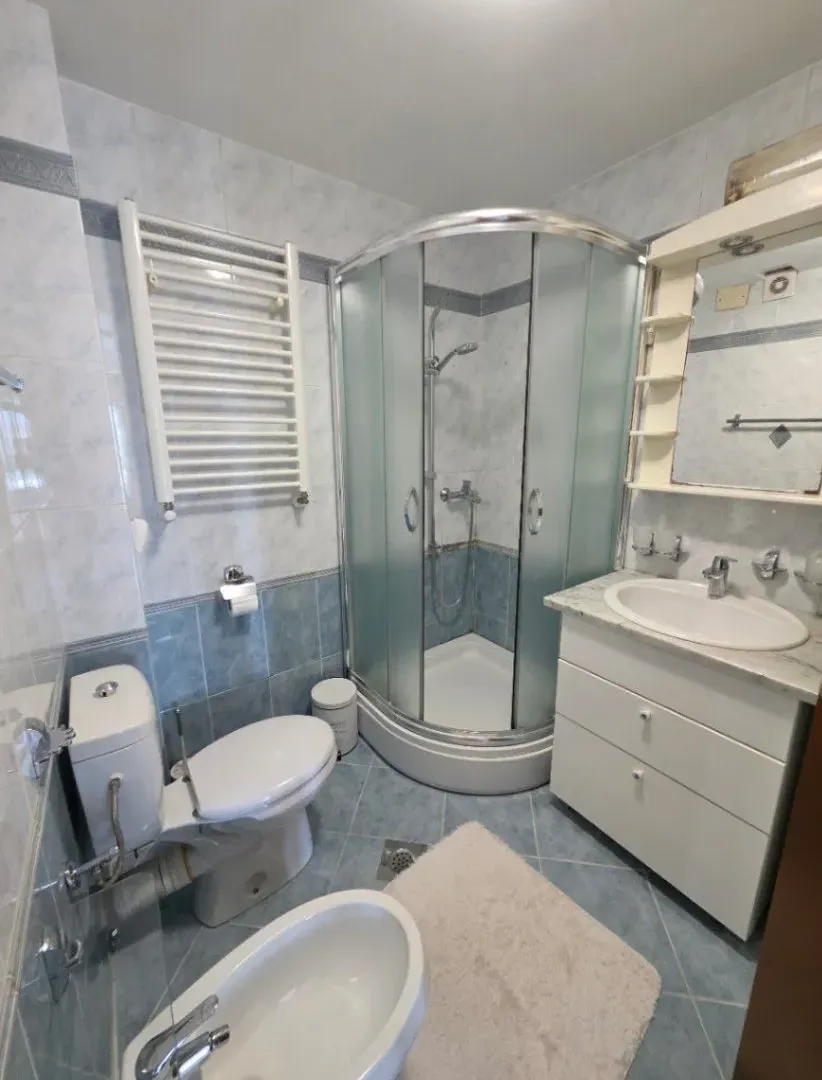 Prodaja, trosoban stan, 130m², Stari Aerodrom, Podgorica