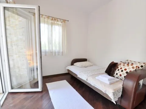 Prodaja, kuća, 131m², Lipci, Kotor - image 5