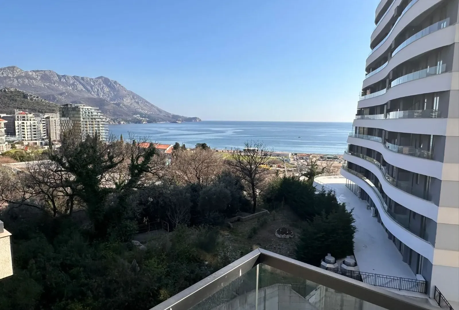 Prodaja, garsonjera, 32m², Bečići, Budva