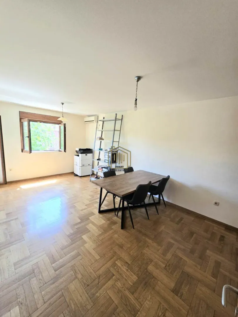 Prodaja, dvosoban stan, 64m², Stari Aerodrom, Podgorica