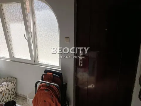 Prodaja, kuća, 50m², Slavujev Venac, Zvezdara Sve Podlokacije - image 8