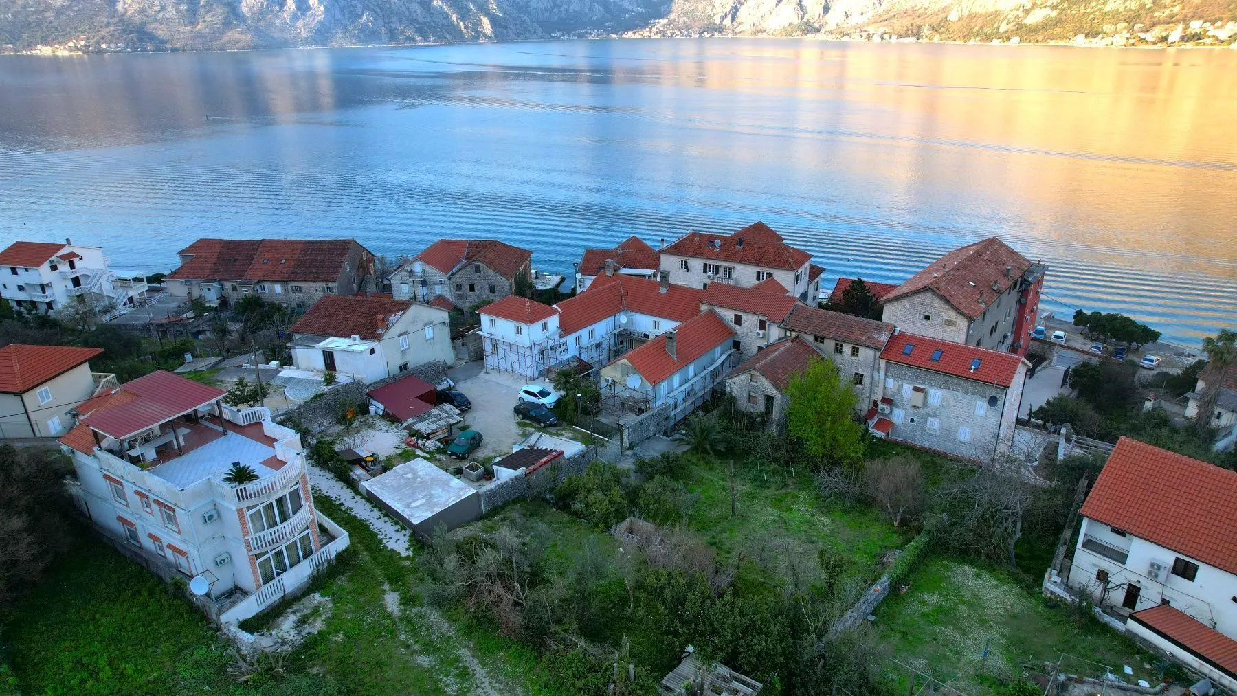 Prodaja, plac, 640m², Prčanj, Kotor