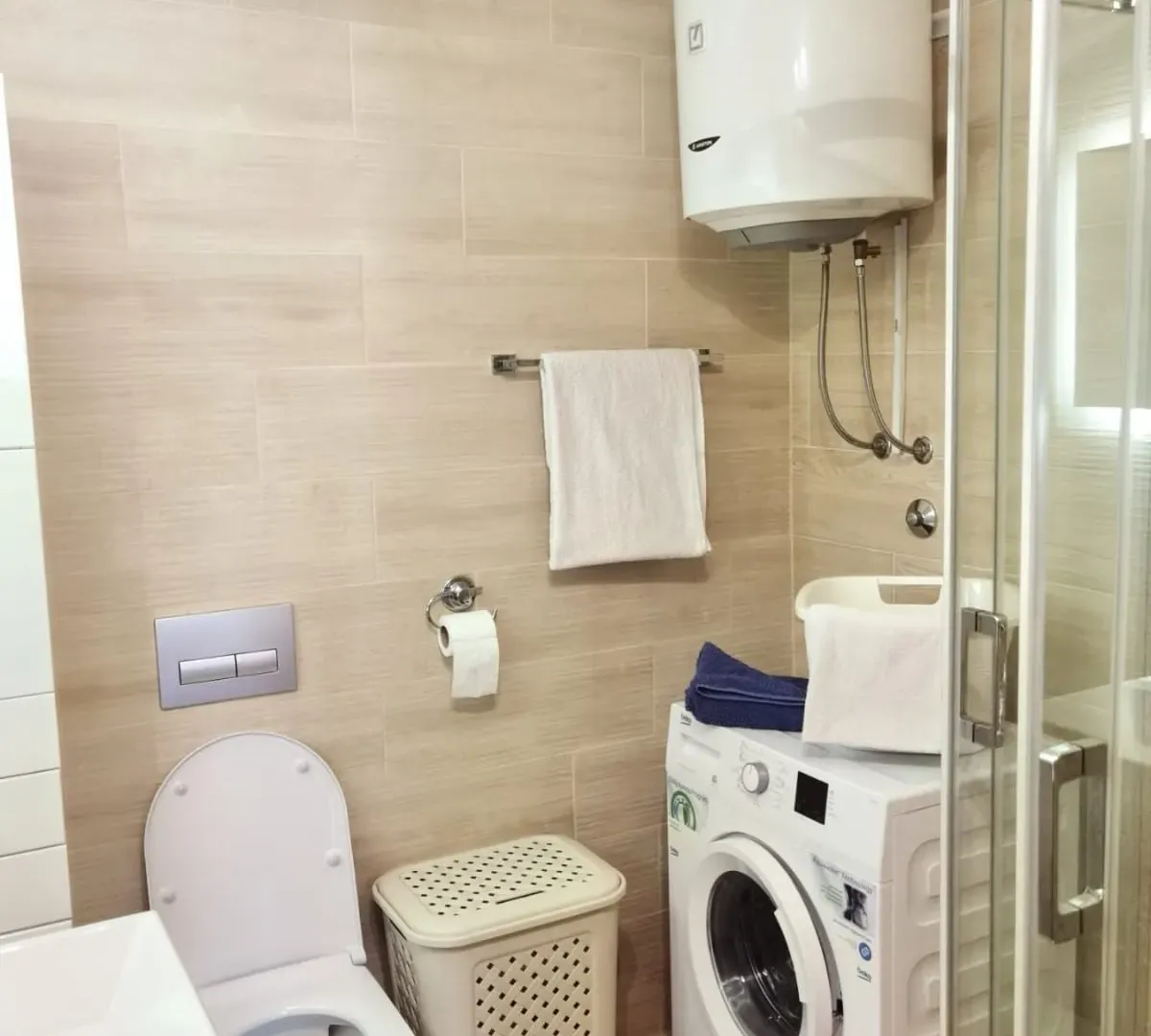 Rent, two bedroom apartment, 50m², Dobrota, Kotor