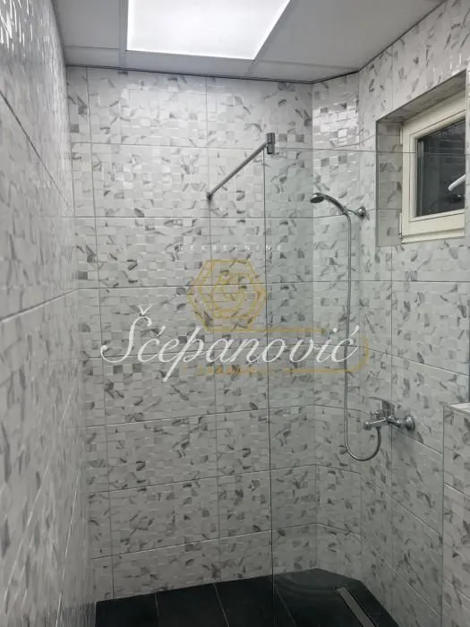Prodaja, garsonjera, 30m², Bulevar Oslobodjenja, Novi Sad Sve Podlokacije