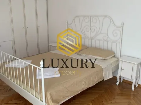 Izdavanje, kuća, 250m², Zagorič, Podgorica - image 8