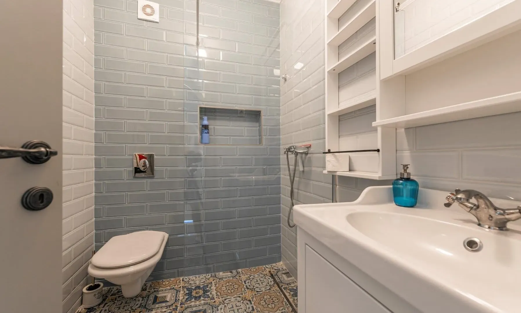 Sale, house, 198m², Bratešići, Kotor