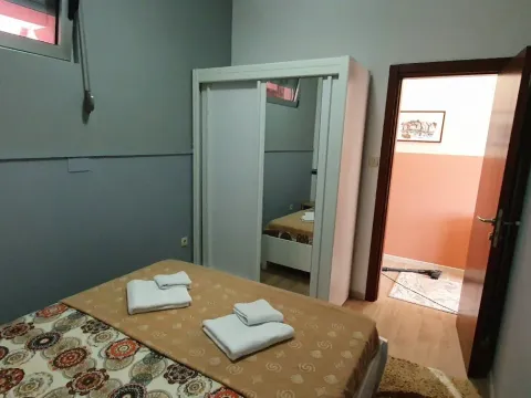 Izdavanje, jednosoban stan, 50m², Kumbor, Herceg Novi - image 2