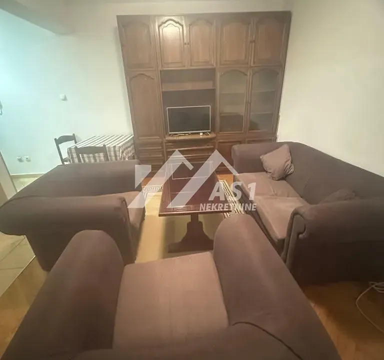 Izdavanje, jednosoban stan, 37m², Grbavica, Novi Sad Sve Podlokacije