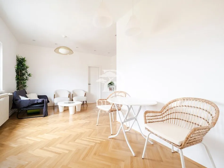 Sale, three bedroom apartment, 56m², Stari Grad, Beograd