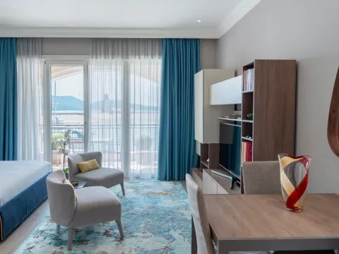 Prodaja, stan, 46m², Luštica Bay, Tivat - image 2