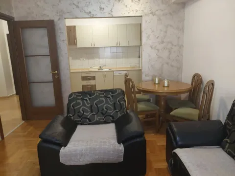 Rent, two bedroom apartment, 80m², City Kvart, Podgorica - image 3