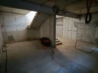 Prodaja,  poslovni prostor, 171m2, Tološka šuma, Podgorica
