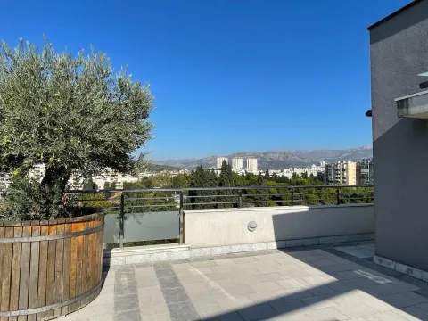 Sale, two bedroom apartment, 270m², Pobrežje, Podgorica - image 12