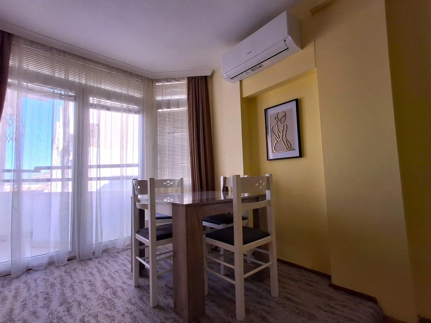 Izdavanje, jednosoban stan, 58m², Blok 6, Podgorica