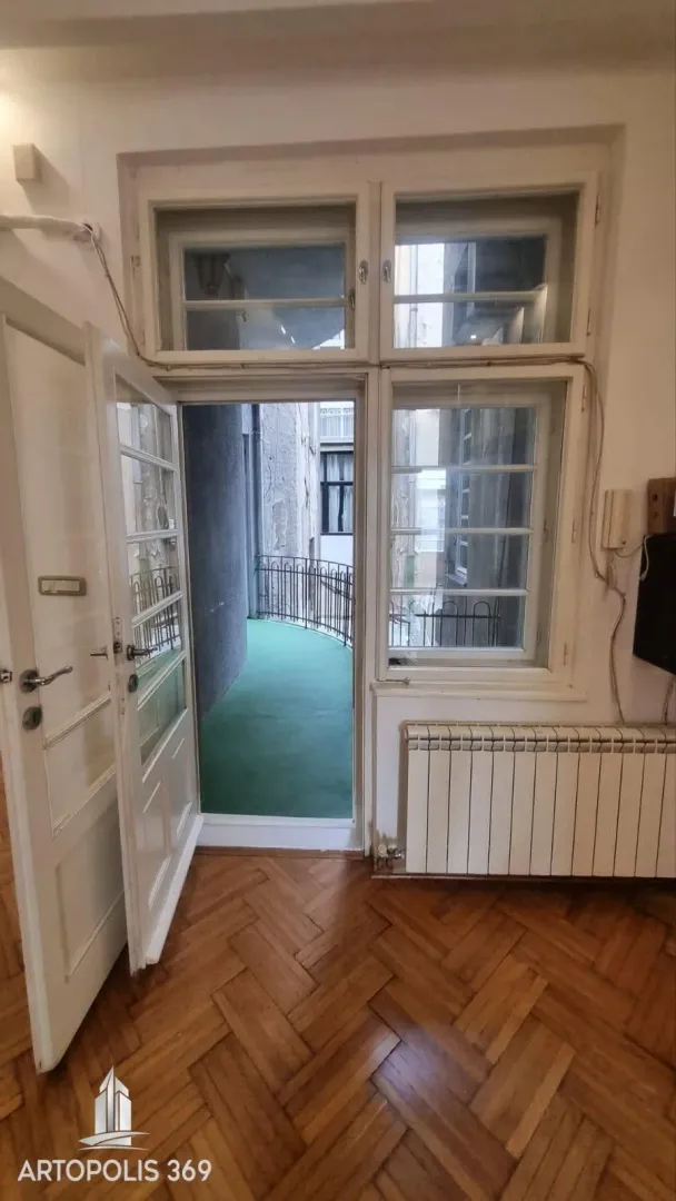 Izdavanje, poslovni prostor, 90m², Stari Grad, Beograd