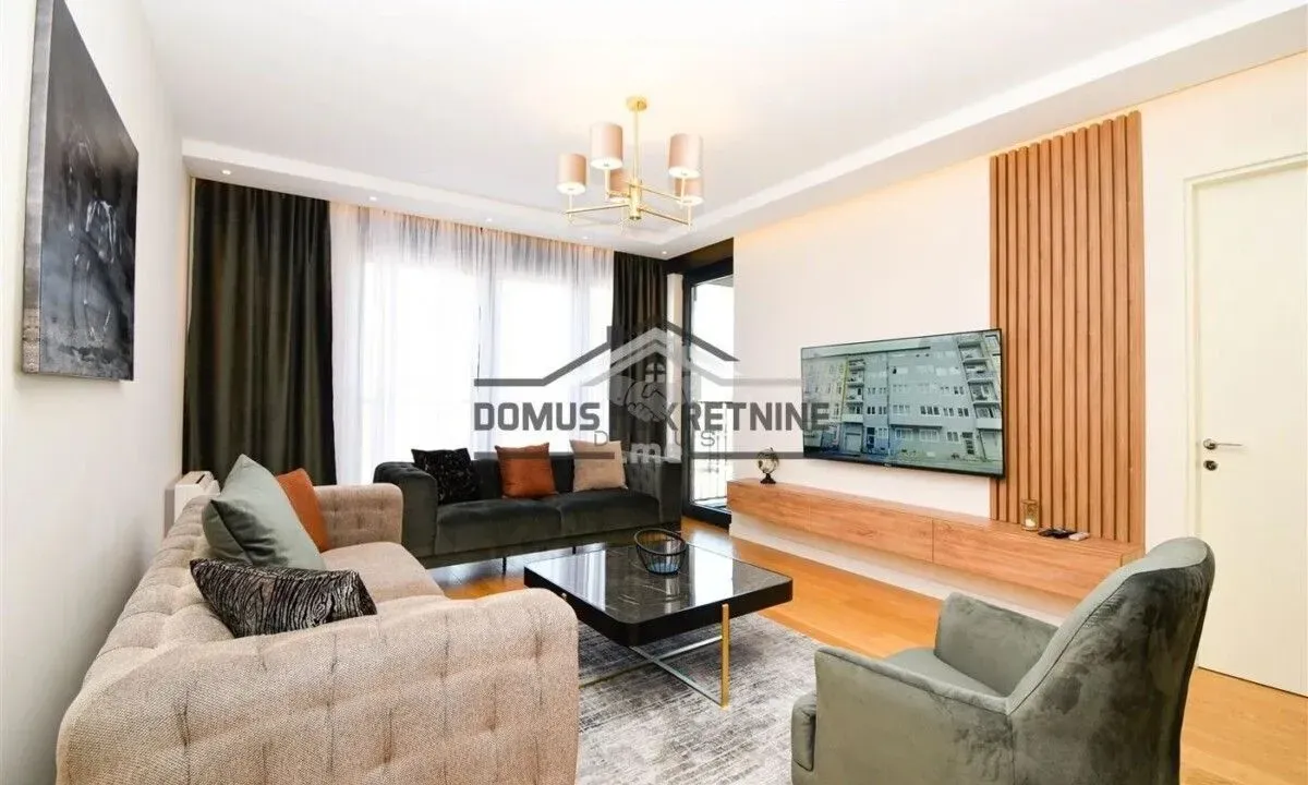 Izdavanje, jednosoban stan, 57m², Podgorica, Crna Gora