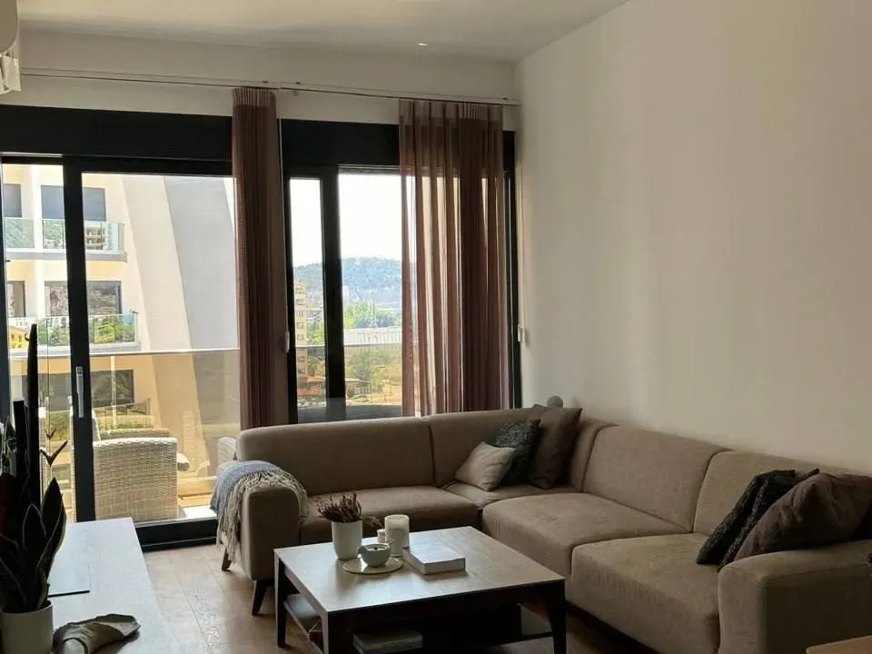Prodaja, dvosoban stan, 96m², Centar, Bar