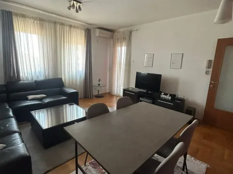 Izdavanje, jednosoban stan, 55m², Tuški Put, Podgorica - image 3
